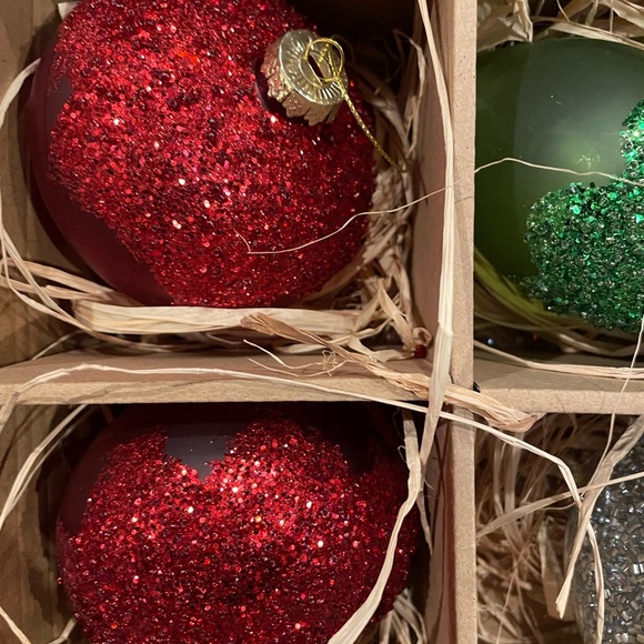 Kirkland’s Assorted Glitter Glass Ornaments - Picture 14 of 15